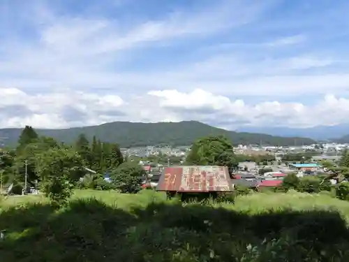 諏訪大社上社前宮の景色