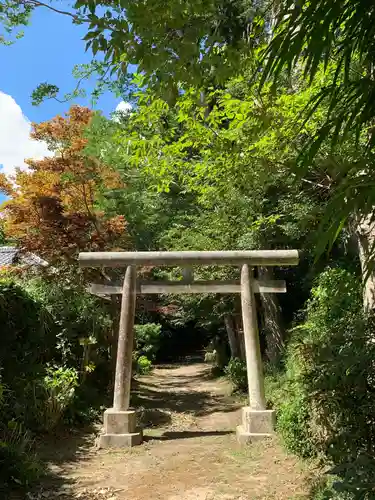 十二社大権現の鳥居