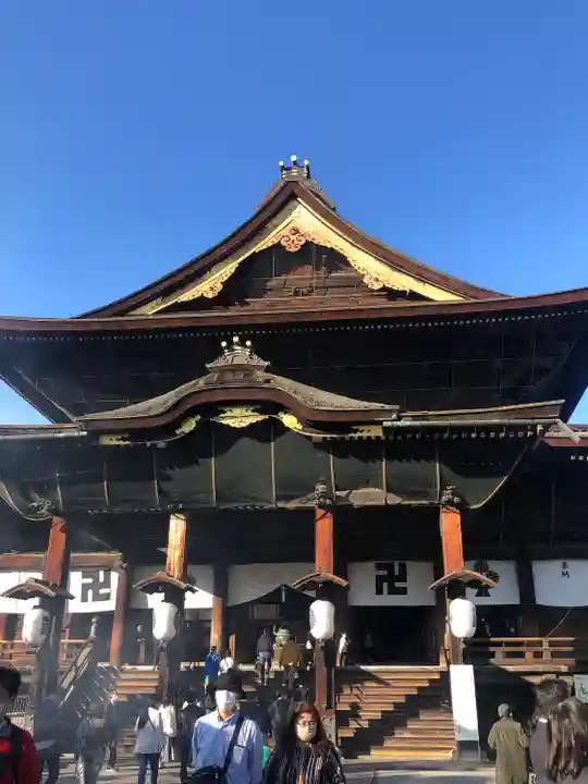 善光寺の本殿・本堂