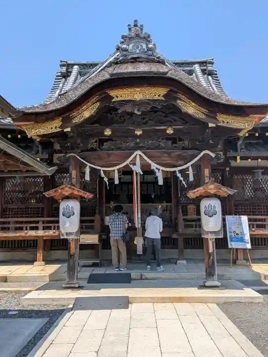 豊国神社の{uncategorized: "未分類", other: "その他", undefined: "問題あり", building: "その他建物", grave: "お墓", sacred_gate: "鳥居", guardian: "狛犬", statue: "像", buddha: "仏像", history: "歴史", nature: "自然", garden: "庭園", animal: "動物", pagoda: "塔", temizu: "手水舎", mountain_gate: "山門・神門", sanctuary: "本殿・本堂", subordinate: "末社・摂社", art: "芸術", scenery: "景色", jizo: "地蔵", ema: "絵馬", goshuin: "御朱印", omikuji: "おみくじ", items: "授与品その他", amulet: "お守り", goshuincho: "御朱印帳", eats: "食事", festival: "お祭り", votive_dance: "神楽", shichigosan: "七五三参", wedding: "結婚式", experience: "体験その他", initially: "初詣", around: "周辺", anti_infection: "感染症対策"}