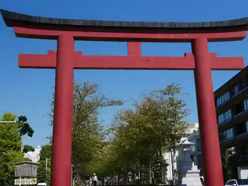 鶴岡八幡宮の鳥居