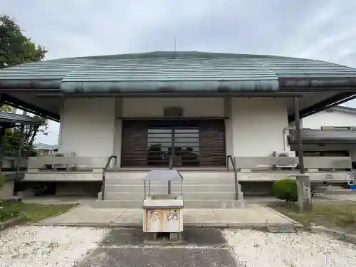 観音寺の{uncategorized: "未分類", other: "その他", undefined: "問題あり", building: "その他建物", grave: "お墓", sacred_gate: "鳥居", guardian: "狛犬", statue: "像", buddha: "仏像", history: "歴史", nature: "自然", garden: "庭園", animal: "動物", pagoda: "塔", temizu: "手水舎", mountain_gate: "山門・神門", sanctuary: "本殿・本堂", subordinate: "末社・摂社", art: "芸術", scenery: "景色", jizo: "地蔵", ema: "絵馬", goshuin: "御朱印", omikuji: "おみくじ", items: "授与品その他", amulet: "お守り", goshuincho: "御朱印帳", eats: "食事", festival: "お祭り", votive_dance: "神楽", shichigosan: "七五三参", wedding: "結婚式", experience: "体験その他", initially: "初詣", around: "周辺", anti_infection: "感染症対策"}