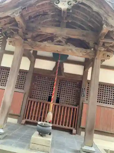 普賢寺の本殿