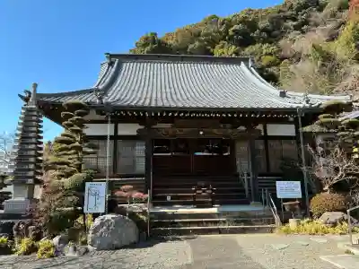 眞珠院の{uncategorized: "未分類", other: "その他", undefined: "問題あり", building: "その他建物", grave: "お墓", sacred_gate: "鳥居", guardian: "狛犬", statue: "像", buddha: "仏像", history: "歴史", nature: "自然", garden: "庭園", animal: "動物", pagoda: "塔", temizu: "手水舎", mountain_gate: "山門・神門", sanctuary: "本殿・本堂", subordinate: "末社・摂社", art: "芸術", scenery: "景色", jizo: "地蔵", ema: "絵馬", goshuin: "御朱印", omikuji: "おみくじ", items: "授与品その他", amulet: "お守り", goshuincho: "御朱印帳", eats: "食事", festival: "お祭り", votive_dance: "神楽", shichigosan: "七五三参", wedding: "結婚式", experience: "体験その他", initially: "初詣", around: "周辺", anti_infection: "感染症対策"}