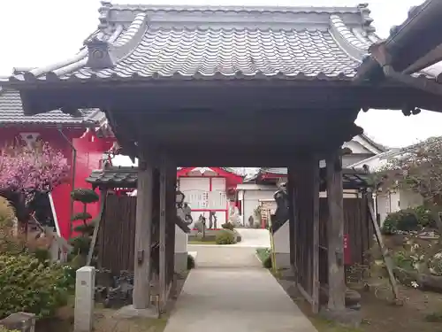 前橋厄除大師 蓮花院の山門・神門