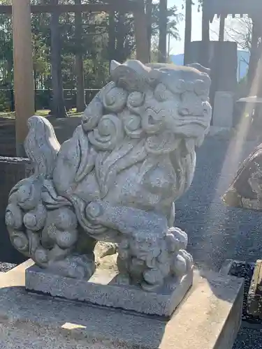 六日市場浅間神社の狛犬