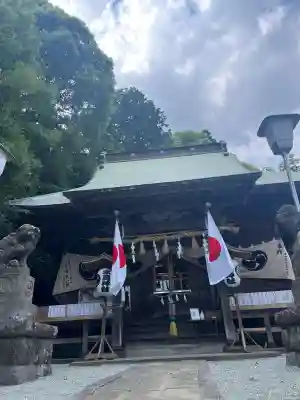 素鵞神社の{uncategorized: "未分類", other: "その他", undefined: "問題あり", building: "その他建物", grave: "お墓", sacred_gate: "鳥居", guardian: "狛犬", statue: "像", buddha: "仏像", history: "歴史", nature: "自然", garden: "庭園", animal: "動物", pagoda: "塔", temizu: "手水舎", mountain_gate: "山門・神門", sanctuary: "本殿・本堂", subordinate: "末社・摂社", art: "芸術", scenery: "景色", jizo: "地蔵", ema: "絵馬", goshuin: "御朱印", omikuji: "おみくじ", items: "授与品その他", amulet: "お守り", goshuincho: "御朱印帳", eats: "食事", festival: "お祭り", votive_dance: "神楽", shichigosan: "七五三参", wedding: "結婚式", experience: "体験その他", initially: "初詣", around: "周辺", anti_infection: "感染症対策"}