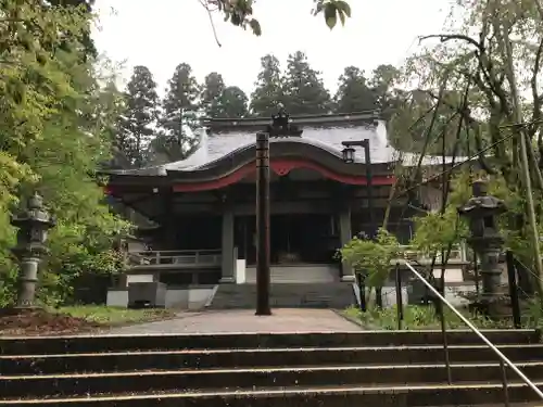 安居寺の本殿・本堂