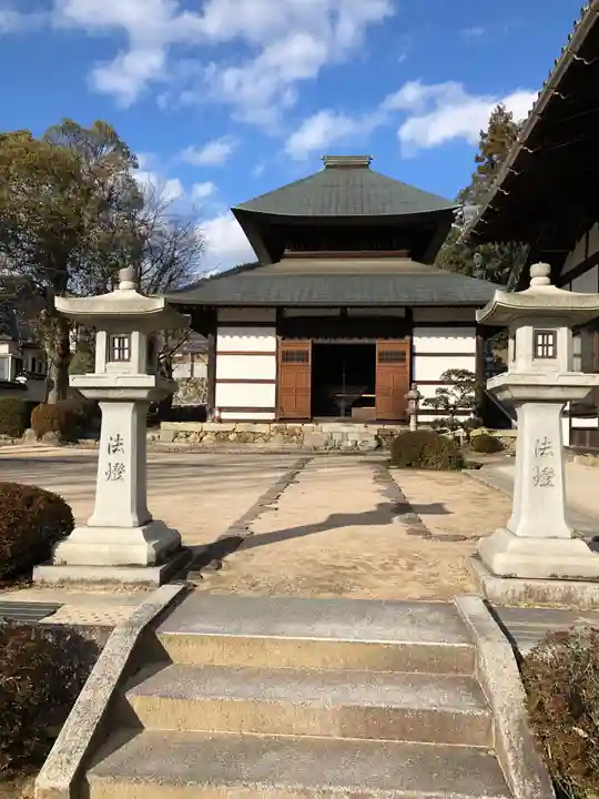 明光寺の本殿・本堂