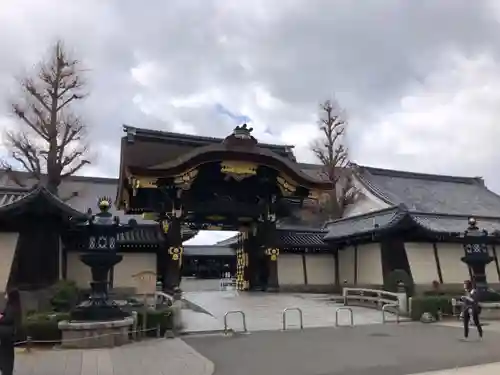 東本願寺（真宗本廟）の山門・神門