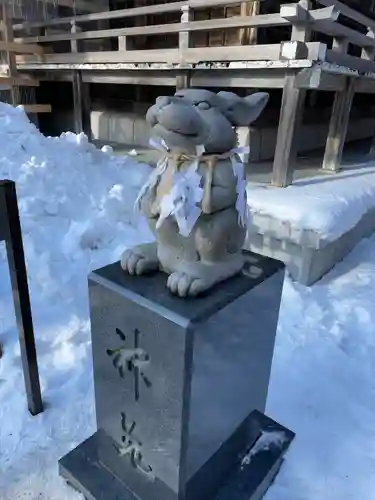 湯倉神社の狛犬