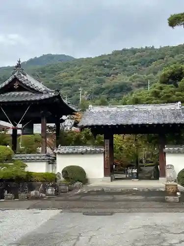 東光寺の山門