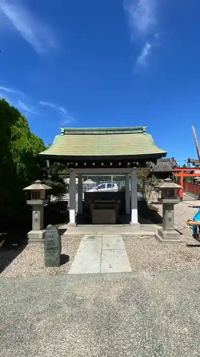 姫嶋神社の{uncategorized: "未分類", other: "その他", undefined: "問題あり", building: "その他建物", grave: "お墓", sacred_gate: "鳥居", guardian: "狛犬", statue: "像", buddha: "仏像", history: "歴史", nature: "自然", garden: "庭園", animal: "動物", pagoda: "塔", temizu: "手水舎", mountain_gate: "山門・神門", sanctuary: "本殿・本堂", subordinate: "末社・摂社", art: "芸術", scenery: "景色", jizo: "地蔵", ema: "絵馬", goshuin: "御朱印", omikuji: "おみくじ", items: "授与品その他", amulet: "お守り", goshuincho: "御朱印帳", eats: "食事", festival: "お祭り", votive_dance: "神楽", shichigosan: "七五三参", wedding: "結婚式", experience: "体験その他", initially: "初詣", around: "周辺", anti_infection: "感染症対策"}