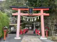 天河大辨財天社の{uncategorized: "未分類", other: "その他", undefined: "問題あり", building: "その他建物", grave: "お墓", sacred_gate: "鳥居", guardian: "狛犬", statue: "像", buddha: "仏像", history: "歴史", nature: "自然", garden: "庭園", animal: "動物", pagoda: "塔", temizu: "手水舎", mountain_gate: "山門・神門", sanctuary: "本殿・本堂", subordinate: "末社・摂社", art: "芸術", scenery: "景色", jizo: "地蔵", ema: "絵馬", goshuin: "御朱印", omikuji: "おみくじ", items: "授与品その他", amulet: "お守り", goshuincho: "御朱印帳", eats: "食事", festival: "お祭り", votive_dance: "神楽", shichigosan: "七五三参", wedding: "結婚式", experience: "体験その他", initially: "初詣", around: "周辺", anti_infection: "感染症対策"}