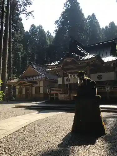 御岩神社の本殿・本堂
