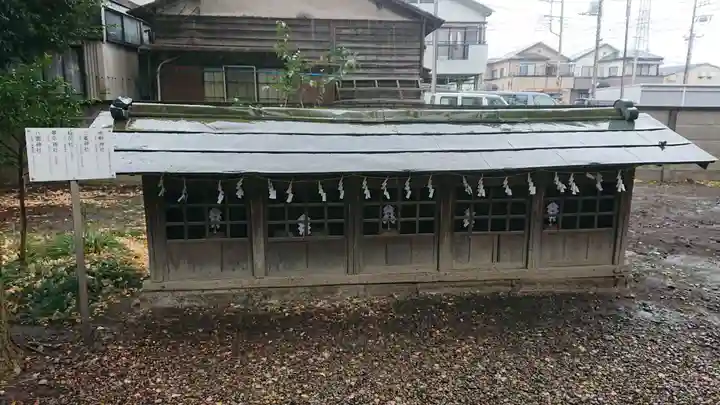 上青木氷川神社の末社・摂社