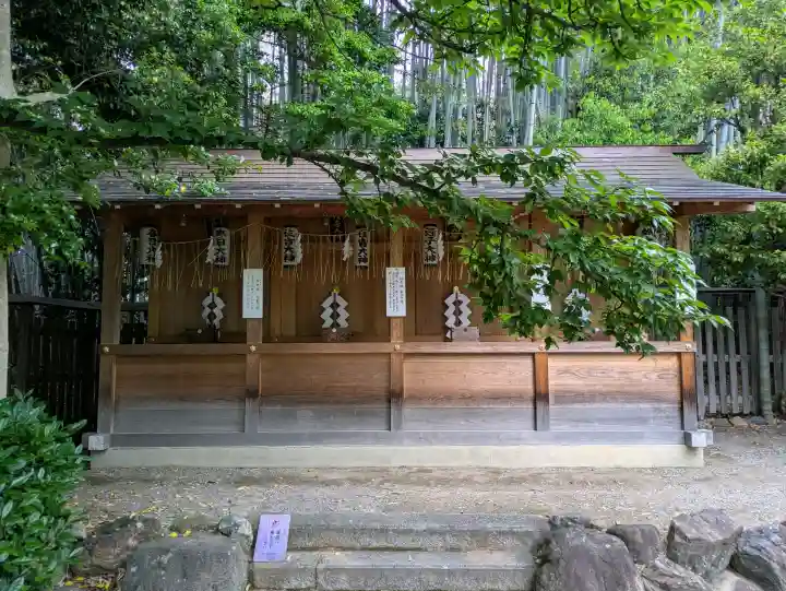 平野神社の{uncategorized: "未分類", other: "その他", undefined: "問題あり", building: "その他建物", grave: "お墓", sacred_gate: "鳥居", guardian: "狛犬", statue: "像", buddha: "仏像", history: "歴史", nature: "自然", garden: "庭園", animal: "動物", pagoda: "塔", temizu: "手水舎", mountain_gate: "山門・神門", sanctuary: "本殿・本堂", subordinate: "末社・摂社", art: "芸術", scenery: "景色", jizo: "地蔵", ema: "絵馬", goshuin: "御朱印", omikuji: "おみくじ", items: "授与品その他", amulet: "お守り", goshuincho: "御朱印帳", eats: "食事", festival: "お祭り", votive_dance: "神楽", shichigosan: "七五三参", wedding: "結婚式", experience: "体験その他", initially: "初詣", around: "周辺", anti_infection: "感染症対策"}