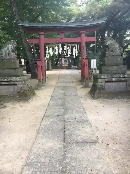 本太氷川神社の鳥居