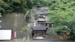 那古寺の末社