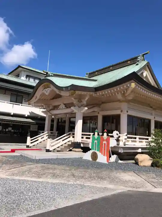 岡山神社の本殿・本堂