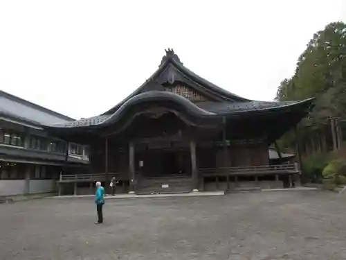 高野山大師教会の本殿・本堂