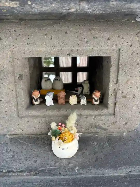 札幌諏訪神社の像