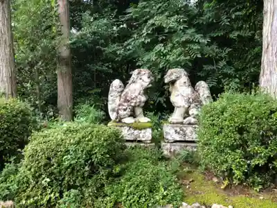 二村神社の狛犬