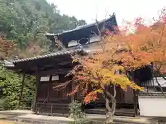 西寿寺の本殿