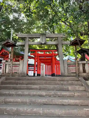豊栄稲荷神社の{uncategorized: "未分類", other: "その他", undefined: "問題あり", building: "その他建物", grave: "お墓", sacred_gate: "鳥居", guardian: "狛犬", statue: "像", buddha: "仏像", history: "歴史", nature: "自然", garden: "庭園", animal: "動物", pagoda: "塔", temizu: "手水舎", mountain_gate: "山門・神門", sanctuary: "本殿・本堂", subordinate: "末社・摂社", art: "芸術", scenery: "景色", jizo: "地蔵", ema: "絵馬", goshuin: "御朱印", omikuji: "おみくじ", items: "授与品その他", amulet: "お守り", goshuincho: "御朱印帳", eats: "食事", festival: "お祭り", votive_dance: "神楽", shichigosan: "七五三参", wedding: "結婚式", experience: "体験その他", initially: "初詣", around: "周辺", anti_infection: "感染症対策"}