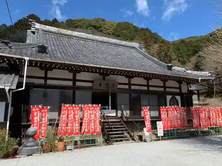 普門寺(切り絵御朱印発祥の寺)の本殿・本堂