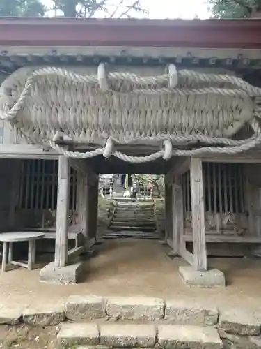 小松沢観音の山門・神門