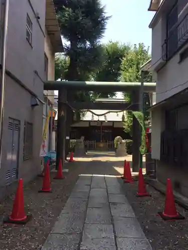 諏訪神社の鳥居