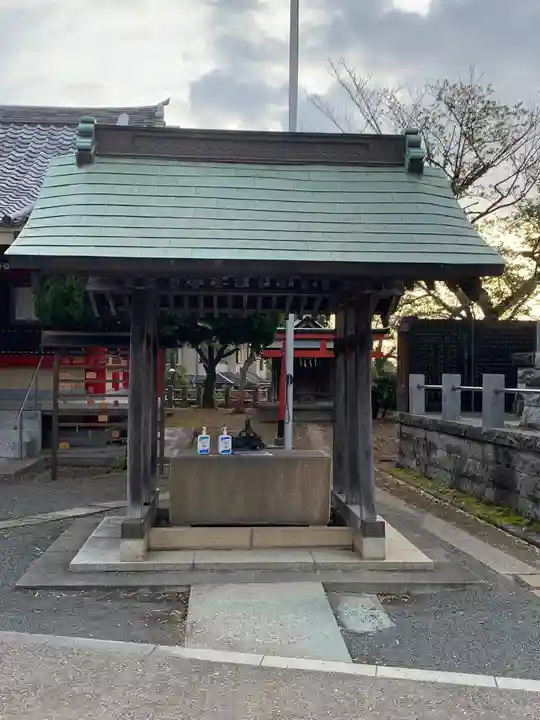 若雷神社の手水舎