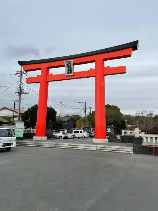富士山本宮浅間大社の{uncategorized: "未分類", other: "その他", undefined: "問題あり", building: "その他建物", grave: "お墓", sacred_gate: "鳥居", guardian: "狛犬", statue: "像", buddha: "仏像", history: "歴史", nature: "自然", garden: "庭園", animal: "動物", pagoda: "塔", temizu: "手水舎", mountain_gate: "山門・神門", sanctuary: "本殿・本堂", subordinate: "末社・摂社", art: "芸術", scenery: "景色", jizo: "地蔵", ema: "絵馬", goshuin: "御朱印", omikuji: "おみくじ", items: "授与品その他", amulet: "お守り", goshuincho: "御朱印帳", eats: "食事", festival: "お祭り", votive_dance: "神楽", shichigosan: "七五三参", wedding: "結婚式", experience: "体験その他", initially: "初詣", around: "周辺", anti_infection: "感染症対策"}