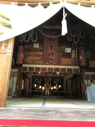 比々多神社の{uncategorized: "未分類", other: "その他", undefined: "問題あり", building: "その他建物", grave: "お墓", sacred_gate: "鳥居", guardian: "狛犬", statue: "像", buddha: "仏像", history: "歴史", nature: "自然", garden: "庭園", animal: "動物", pagoda: "塔", temizu: "手水舎", mountain_gate: "山門・神門", sanctuary: "本殿・本堂", subordinate: "末社・摂社", art: "芸術", scenery: "景色", jizo: "地蔵", ema: "絵馬", goshuin: "御朱印", omikuji: "おみくじ", items: "授与品その他", amulet: "お守り", goshuincho: "御朱印帳", eats: "食事", festival: "お祭り", votive_dance: "神楽", shichigosan: "七五三参", wedding: "結婚式", experience: "体験その他", initially: "初詣", around: "周辺", anti_infection: "感染症対策"}