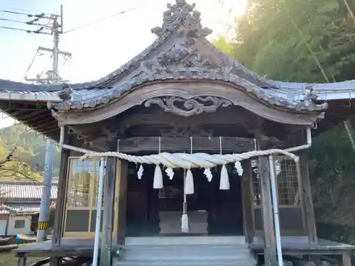 正八幡神社の本殿・本堂