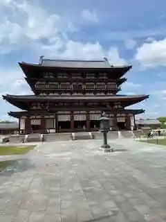 薬師寺の本殿・本堂