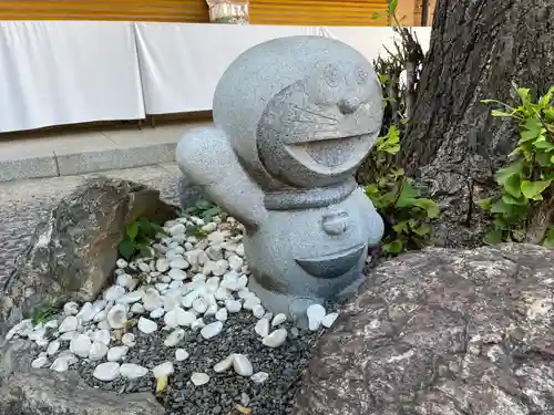 居木神社の像