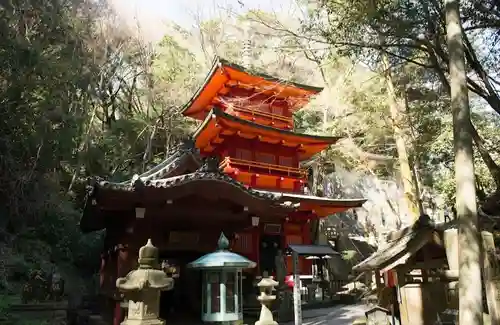 奥之院（岩屋寺）の塔