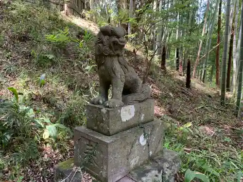 大日天子堂の狛犬