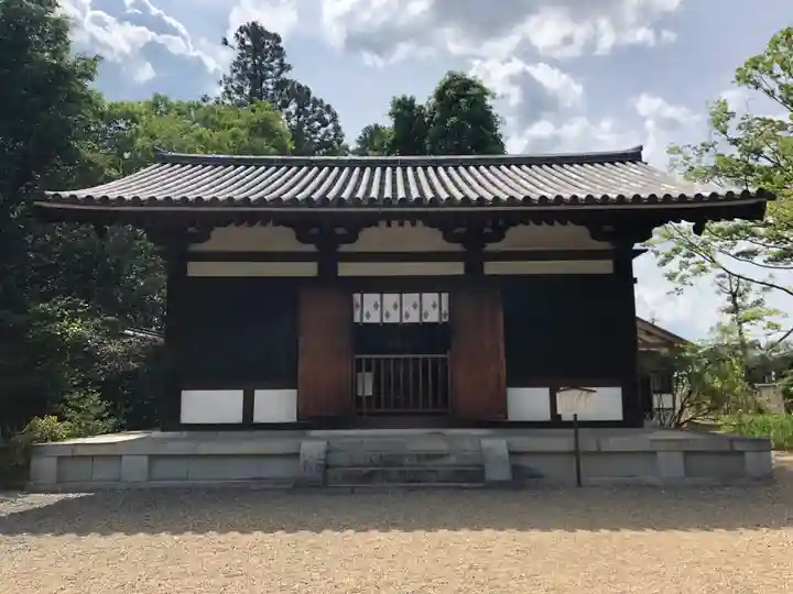 海龍王寺の本殿・本堂