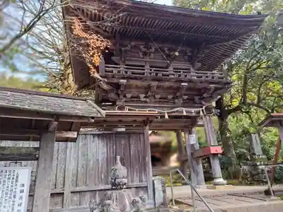 満願寺の山門・神門