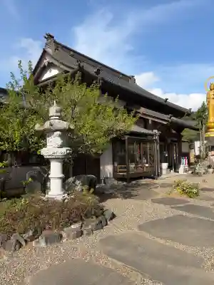 圓明院の{uncategorized: "未分類", other: "その他", undefined: "問題あり", building: "その他建物", grave: "お墓", sacred_gate: "鳥居", guardian: "狛犬", statue: "像", buddha: "仏像", history: "歴史", nature: "自然", garden: "庭園", animal: "動物", pagoda: "塔", temizu: "手水舎", mountain_gate: "山門・神門", sanctuary: "本殿・本堂", subordinate: "末社・摂社", art: "芸術", scenery: "景色", jizo: "地蔵", ema: "絵馬", goshuin: "御朱印", omikuji: "おみくじ", items: "授与品その他", amulet: "お守り", goshuincho: "御朱印帳", eats: "食事", festival: "お祭り", votive_dance: "神楽", shichigosan: "七五三参", wedding: "結婚式", experience: "体験その他", initially: "初詣", around: "周辺", anti_infection: "感染症対策"}