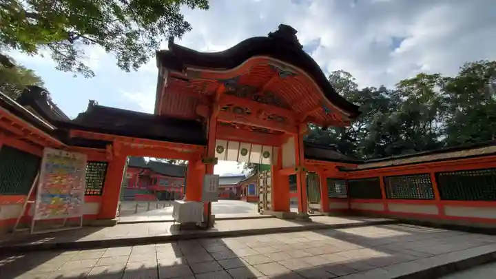 宇佐神宮の山門・神門