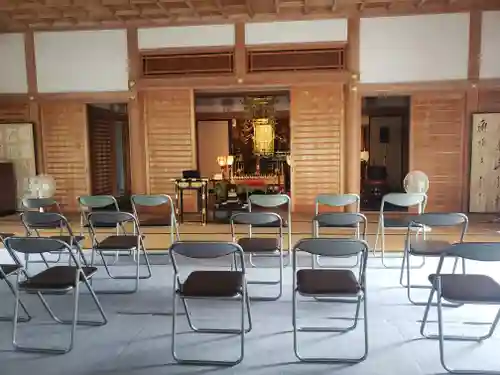 長久寺の本殿・本堂