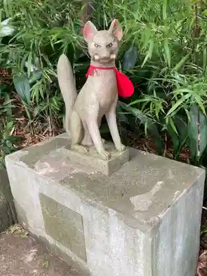 大稲荷神社の狛犬