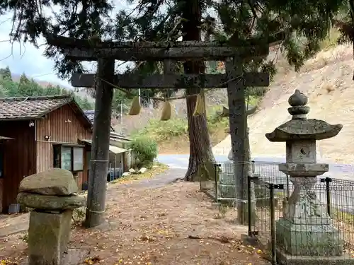 石上布都魂神社(岡山県)
