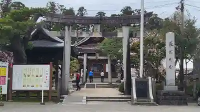 荘内神社の鳥居