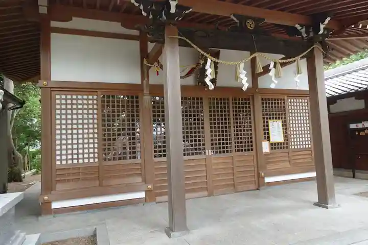 忍陵神社の本殿・本堂