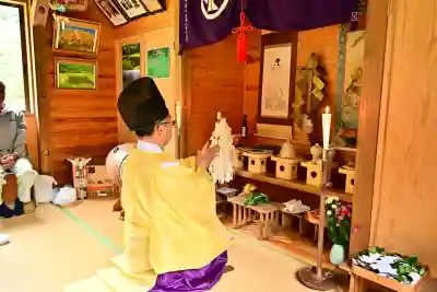 郡殿の池弁財天社(新潟県)